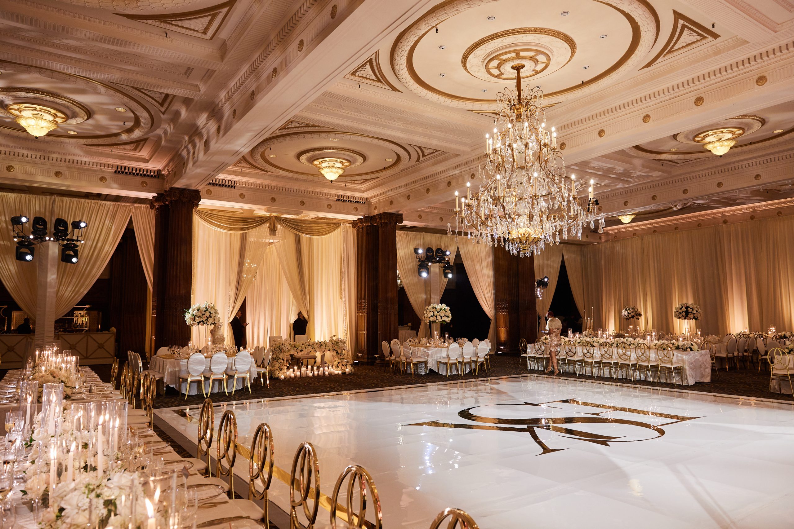 Intelligent moving-head fixtures washing a reception